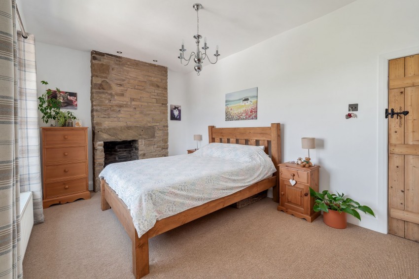 Images for 18 Higher Lane, Kerridge, SK10