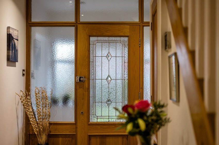 Images for Meadway, Sale, M33