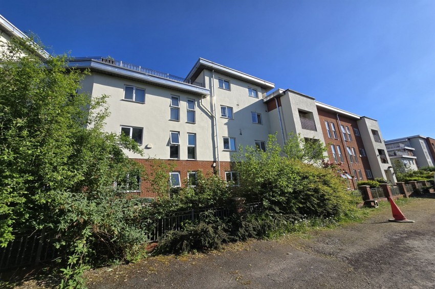 Images for Deansgate Lane, Timperley, WA14