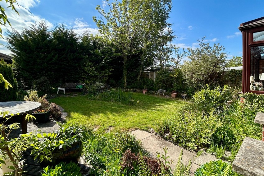 Images for Shirley Avenue, Heald Green, SK8