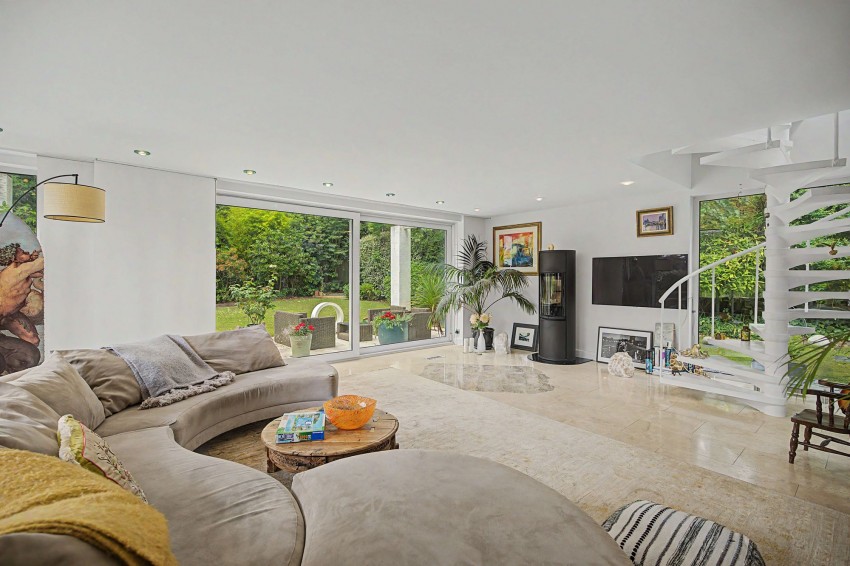 Images for Broad Lane, Hale, WA15