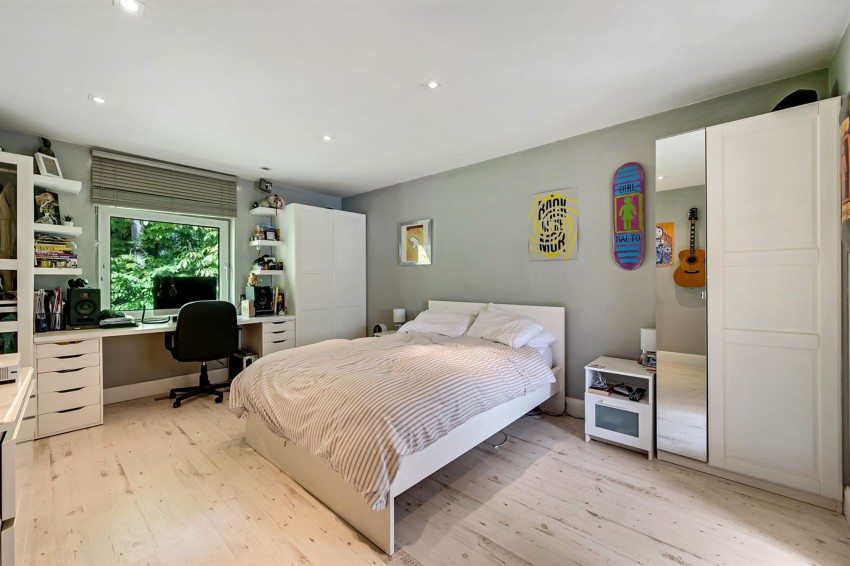 Images for Broad Lane, Hale, WA15