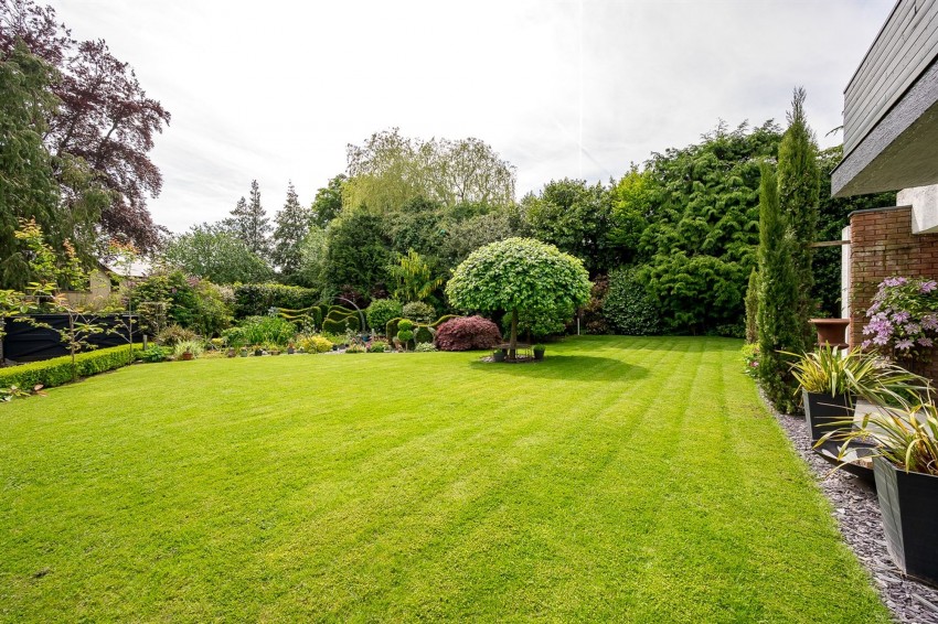 Images for Broad Lane, Hale, WA15