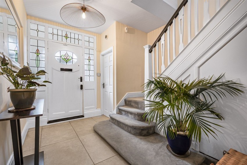 Images for Framingham Road, Sale, M33