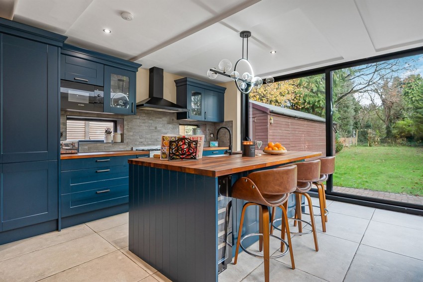 Images for Framingham Road, Sale, M33