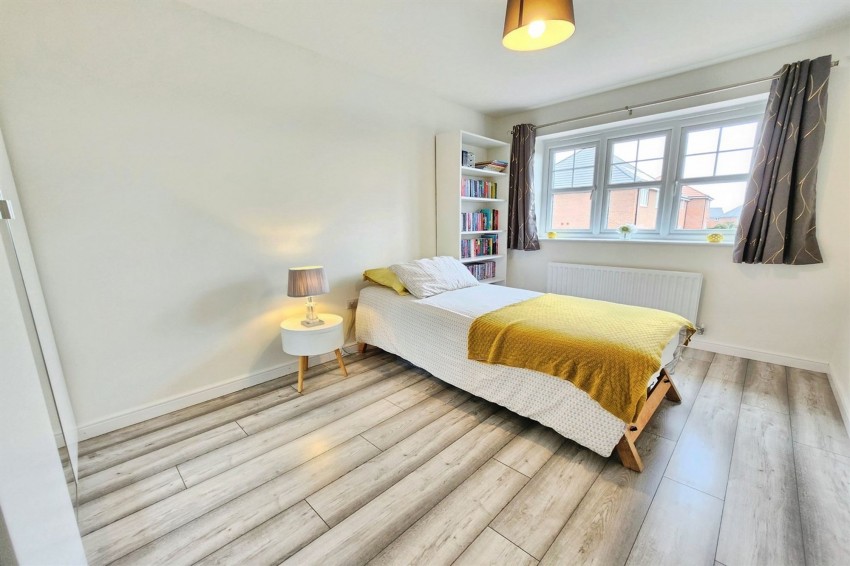 Images for Siskin Way, Daresbury, WA4