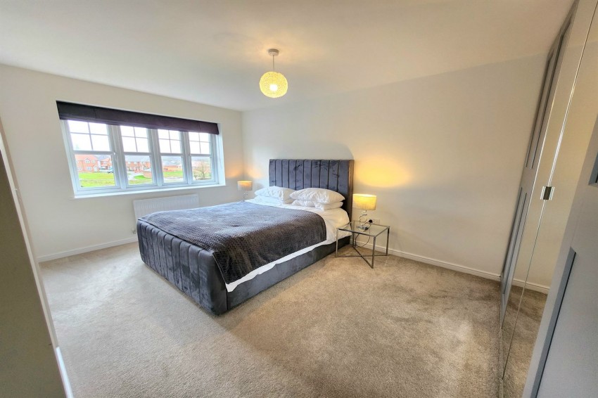 Images for Siskin Way, Daresbury, WA4