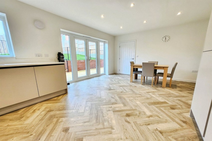 Images for Siskin Way, Daresbury, WA4