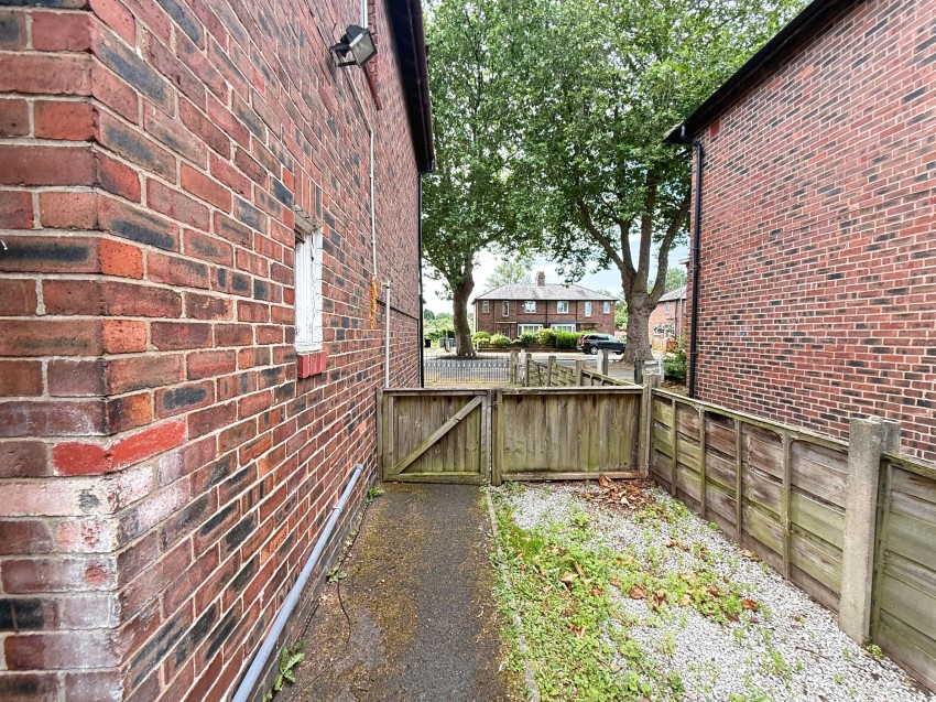 Images for Hulme Road, Sale, M33