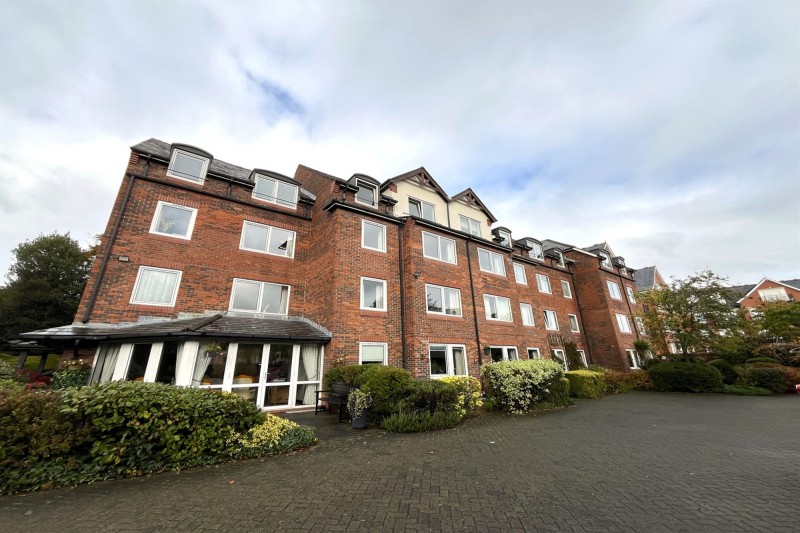 Groby Road, Altrincham, WA14