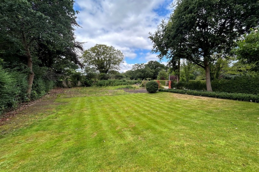 Images for Horseshoe Lane, Alderley Edge, SK9