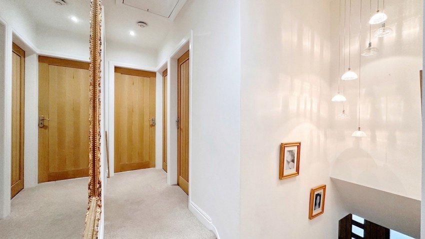 Images for South Mead, Poynton, SK12