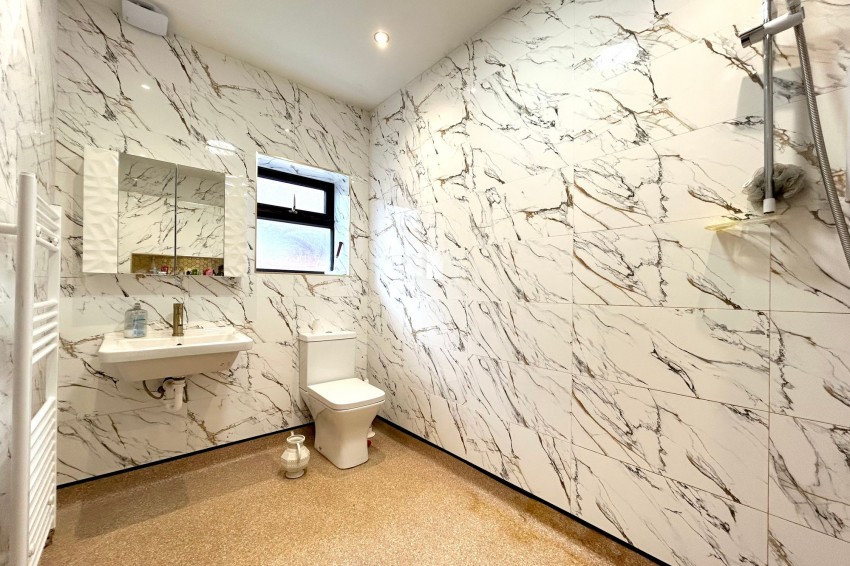 Images for Daylesford Crescent, Cheadle, SK8