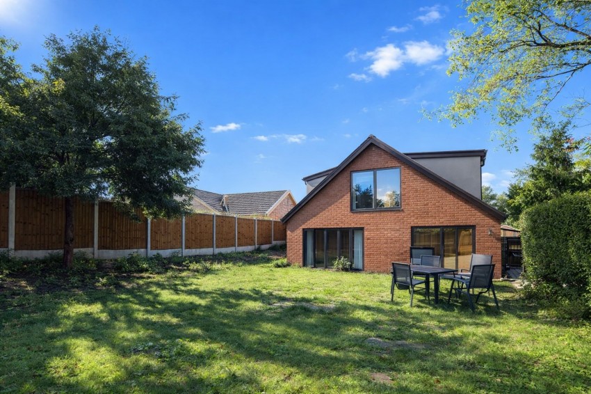 Images for Daylesford Crescent, Cheadle, SK8