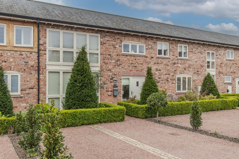 8A Stretton Green, Tilston, SY14