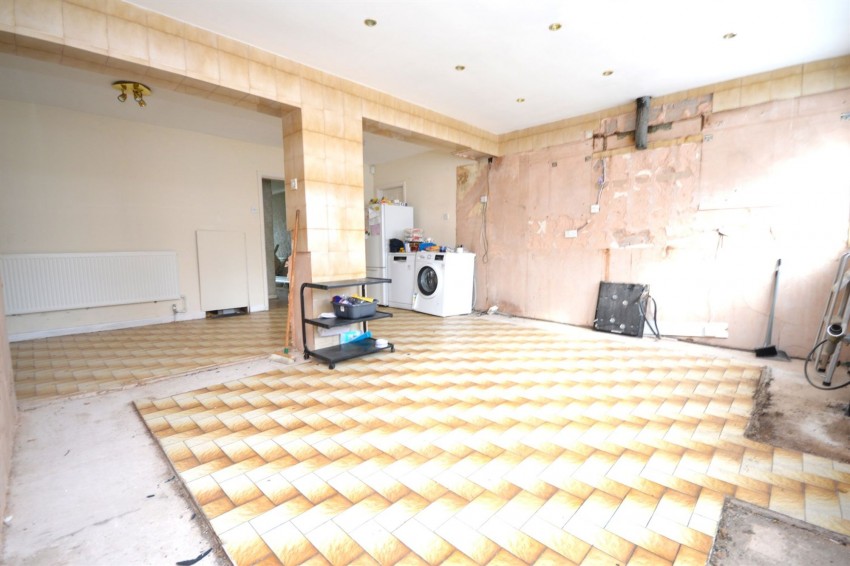 Images for Sevenoaks Avenue, Stockport, SK4