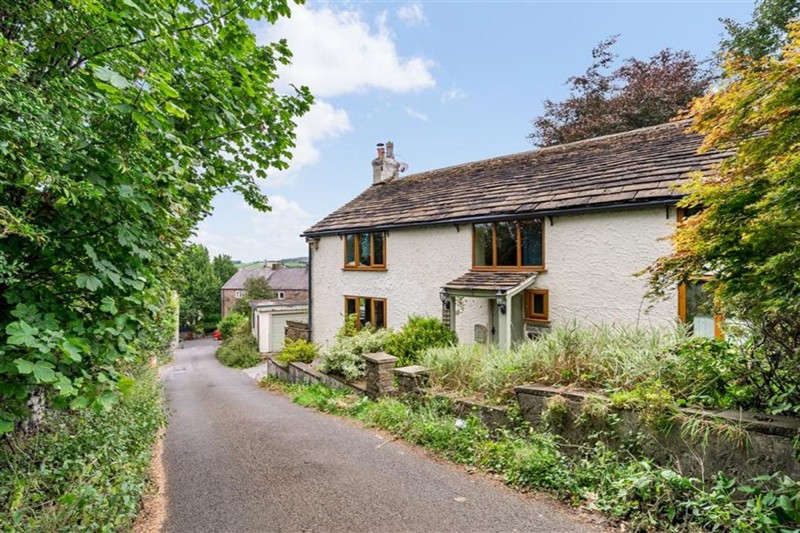 Chapel Brow, Charlesworth, SK13