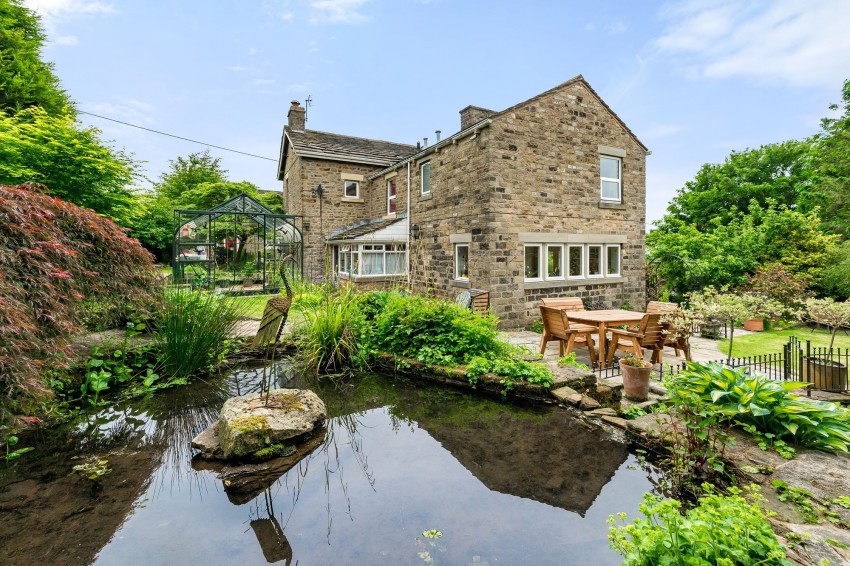 Images for Chapel Brow, Charlesworth, SK13