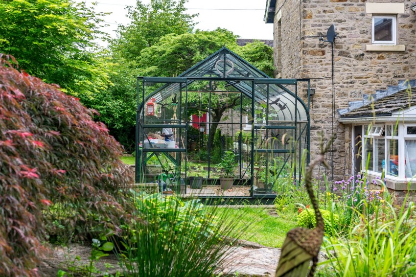 Images for Chapel Brow, Charlesworth, SK13