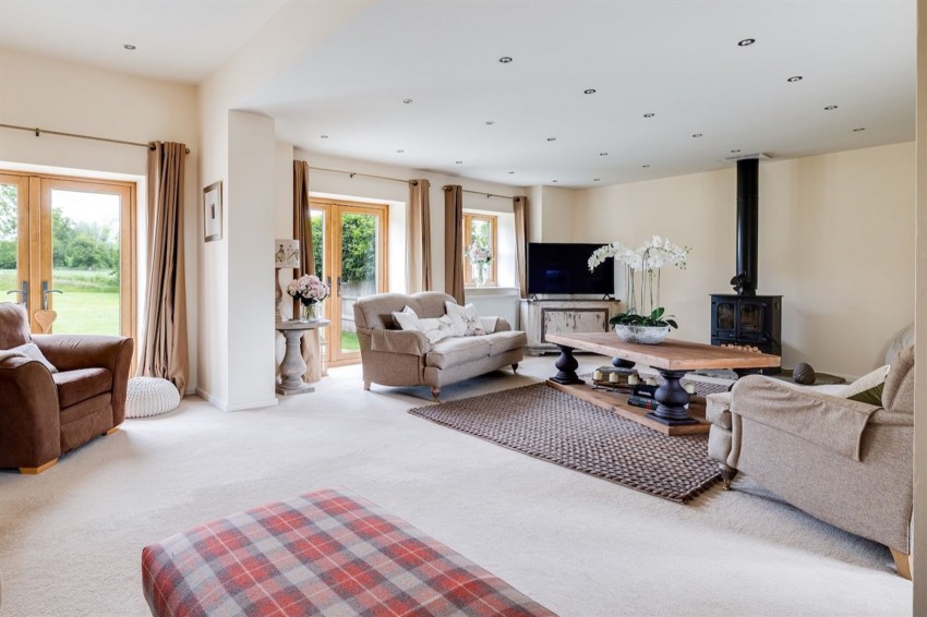 Images for Wrexham Road, Ridley, CW6