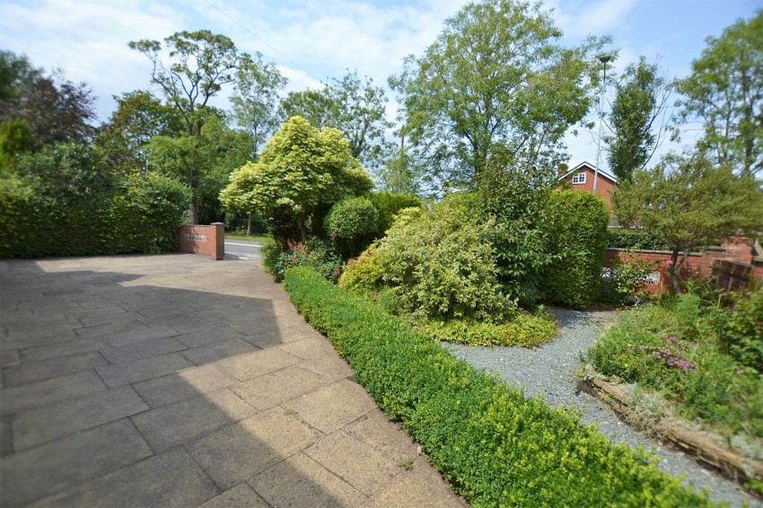 Images for Middlewich Road, Holmes Chapel, CW4