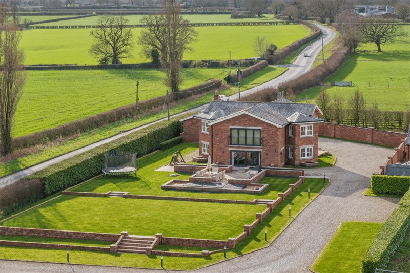 Higher Lane, Dutton, WA4