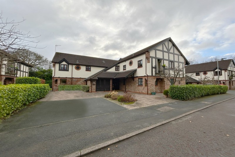 Glenbourne Park, Bramhall, SK7