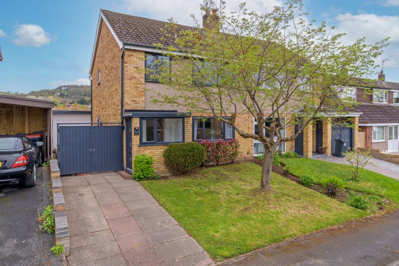 Blue Hatch, Frodsham, WA6