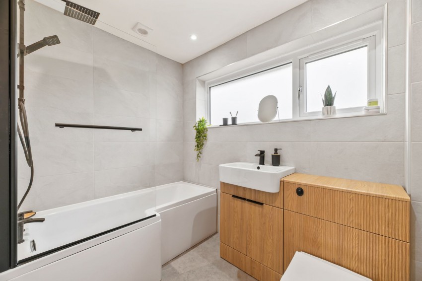 Images for Blue Hatch, Frodsham, WA6