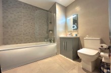 Images for Park Avenue, Sale, M33