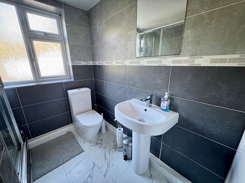 Images for Parrs Wood Road, East Didsbury, M20