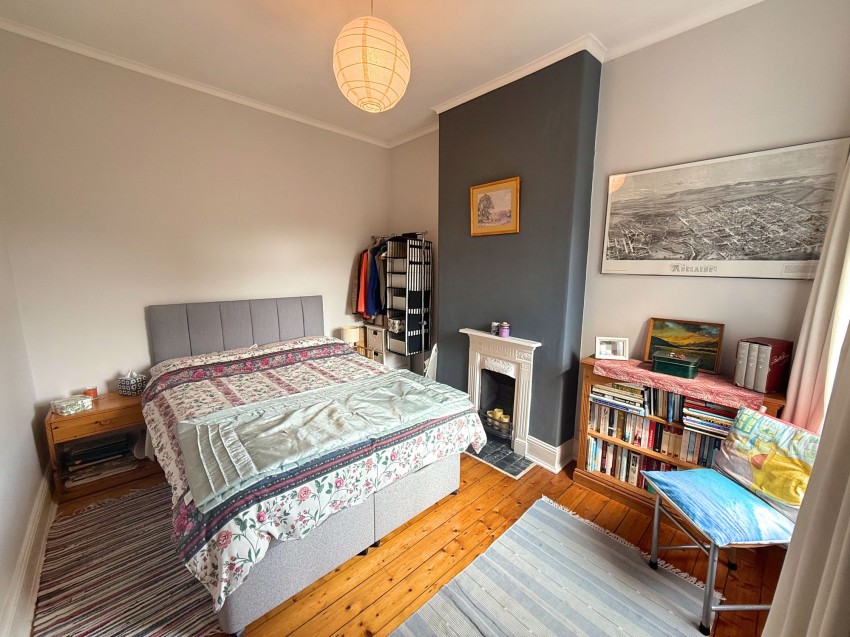Images for Glen Avenue, Sale, M33