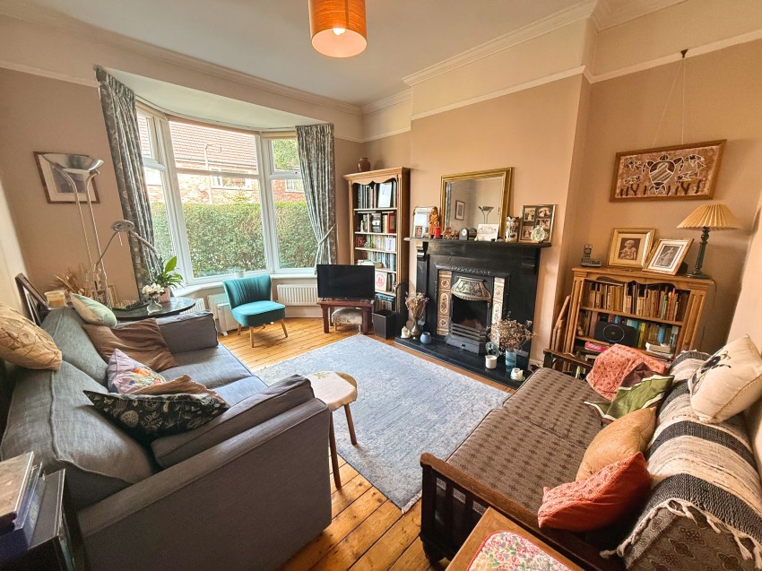 Images for Glen Avenue, Sale, M33