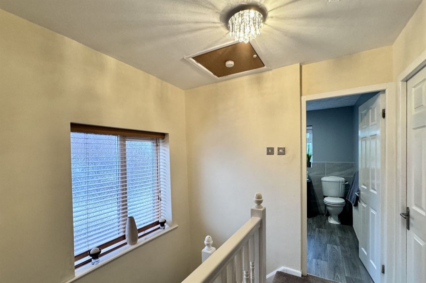 Images for Hawthorn Bank, Hadfield, SK13