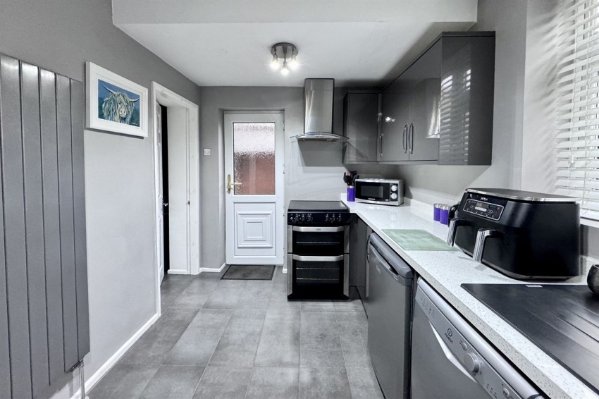 Images for Hawthorn Bank, Hadfield, SK13