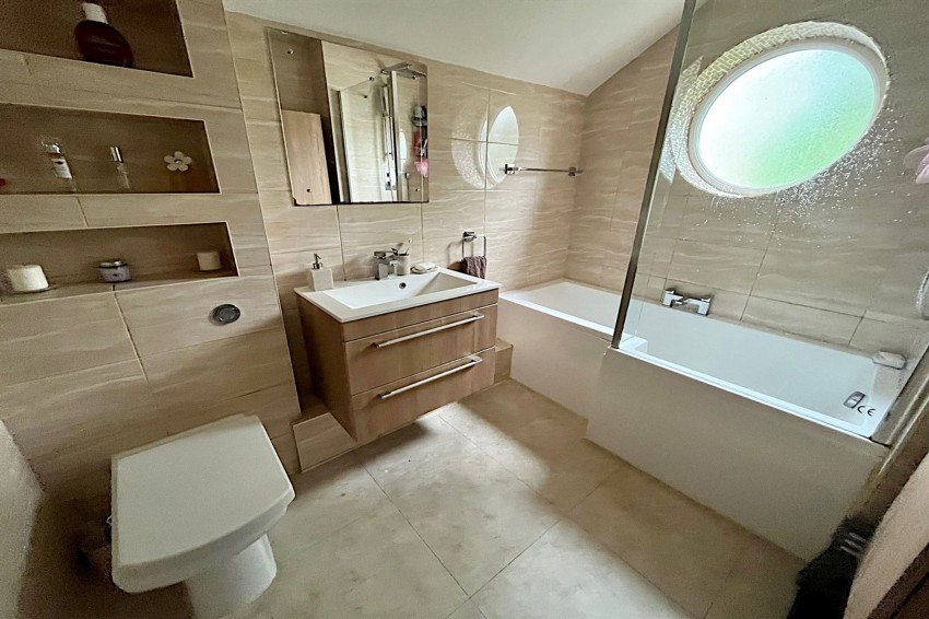 Images for Parrs Wood Avenue, Manchester, M20