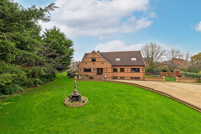 Marsh Lane, Elton, CH2