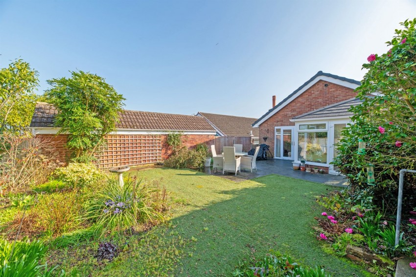 Images for Cambridge Gardens, Helsby, WA6