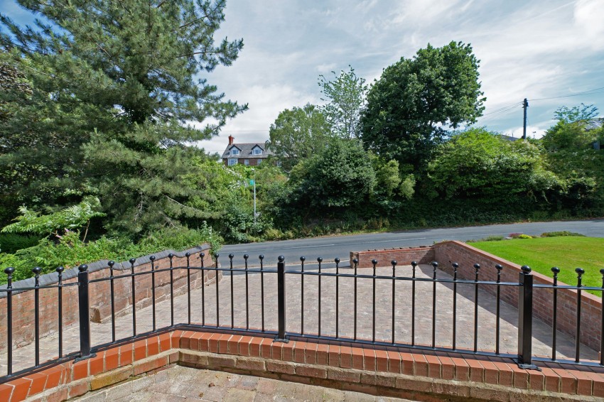 Images for Red Lane, Frodsham, WA6