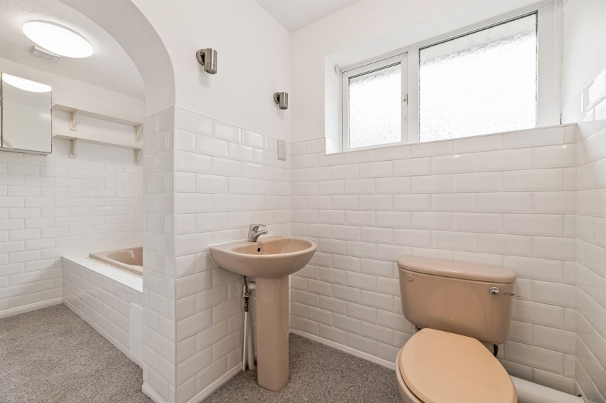 Images for Blue Hatch, Frodsham, WA6