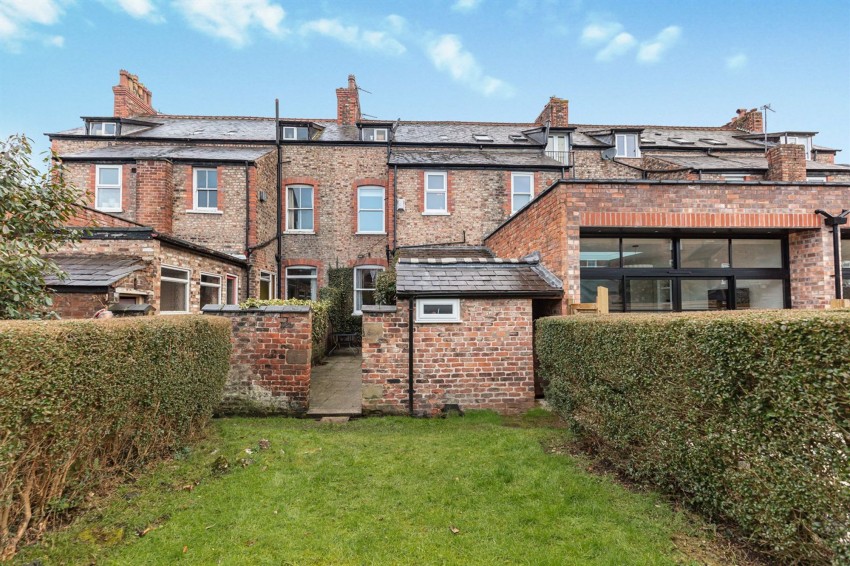 Images for Hawthorn Road, Hale, WA15