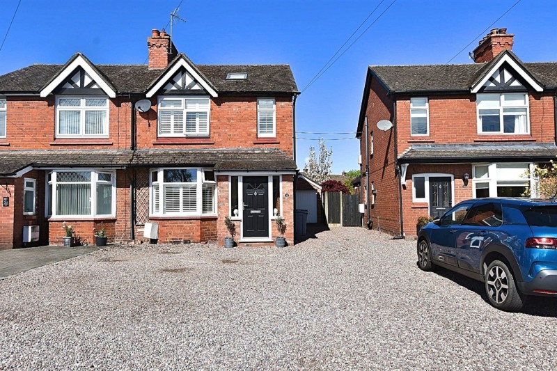 Middlewich Road, Holmes Chapel, CW4