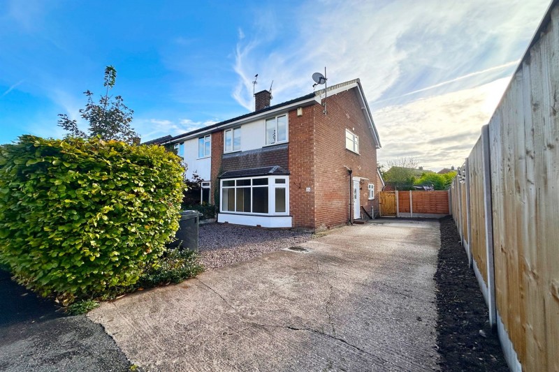 Meadway, Poynton, SK12