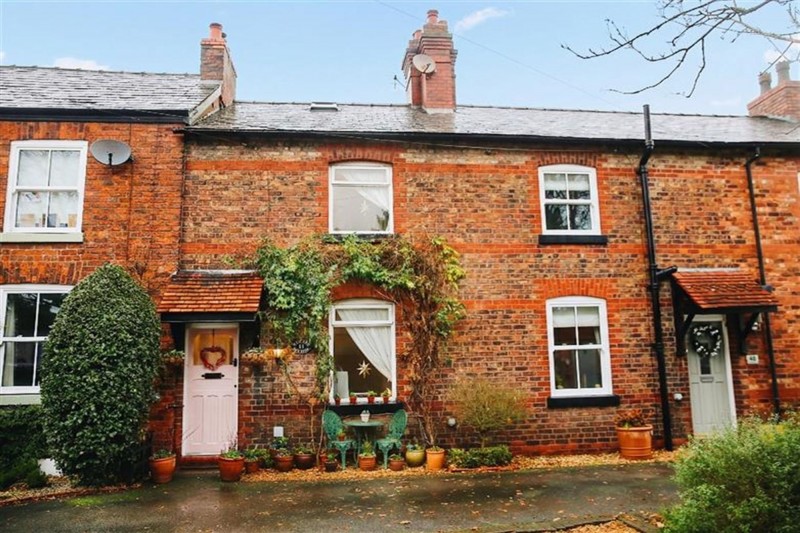 Woodbine Road, Lymm, WA13