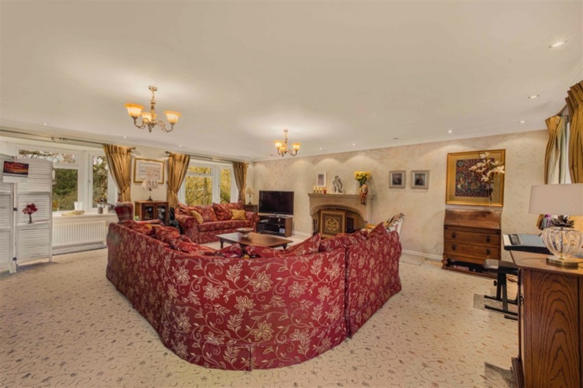 Images for Lakelands Close, Macclesfield, SK10