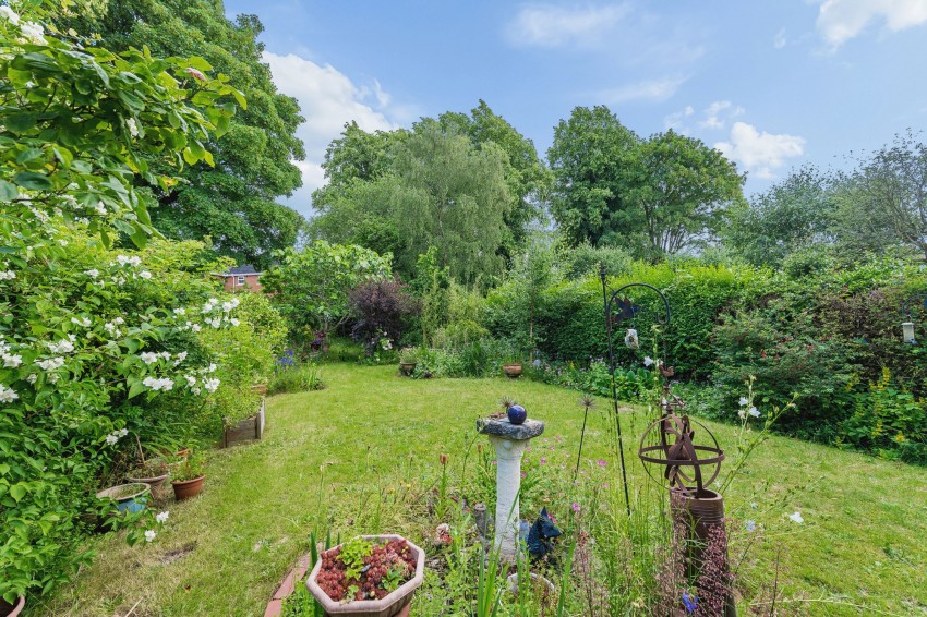Images for Framingham Road, Sale, M33