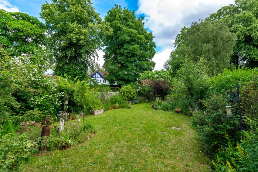 Images for Framingham Road, Sale, M33