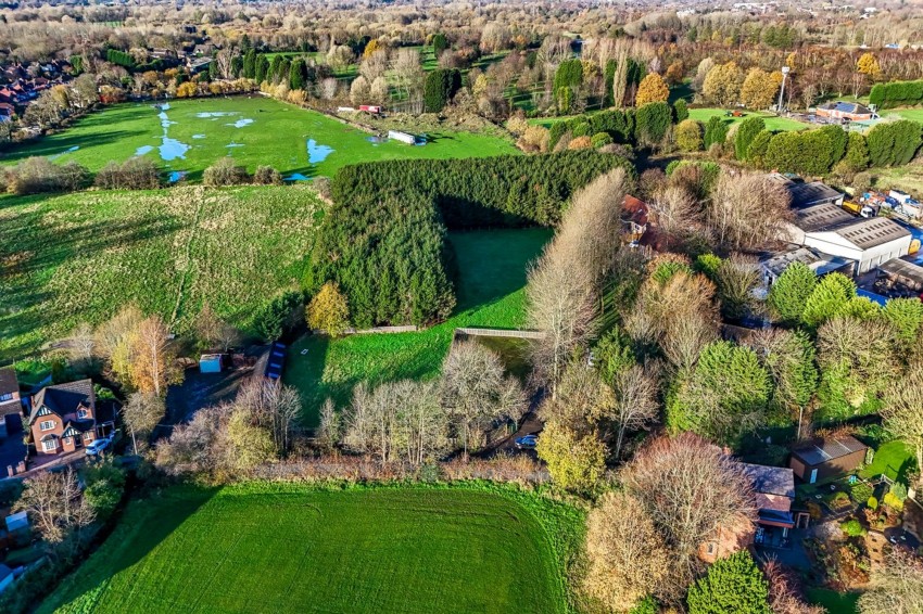 Images for Little Ees Lane, Sale, M33