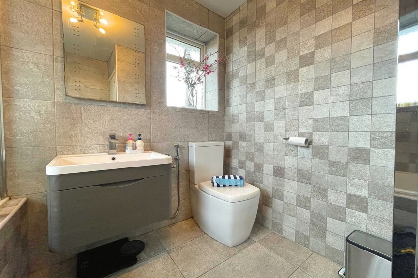 Images for Wenlock Road, Sale, M33