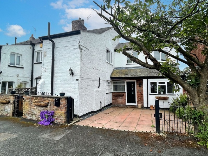 Hall Bank South, Mobberley, WA16